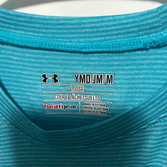 5 shirts in total. Champion, under armor and polo short and long sleeves - Picture 8 of 15